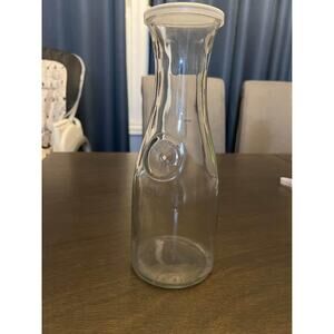 Glass Drink Pitcher 1 Liter w/ Plastic Lid 11” Tall Excellent Condition